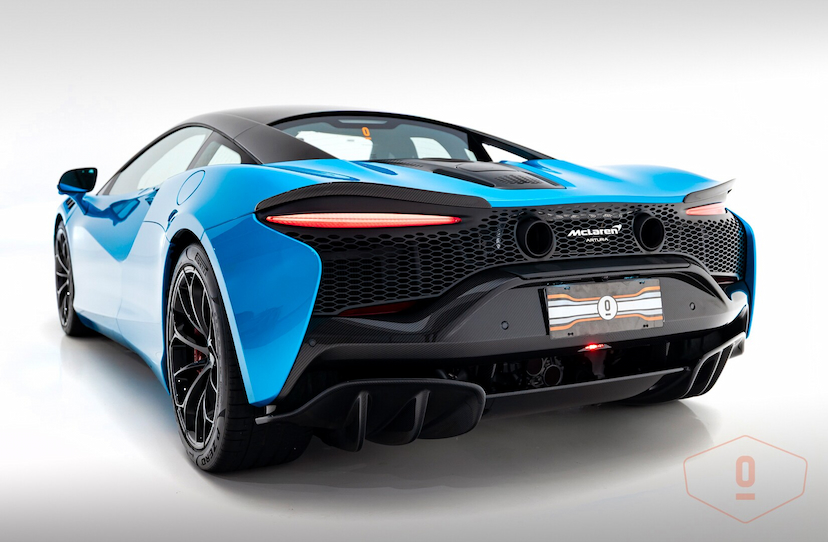 Foto do veículo MCLAREN ARTURA   2023 2.955 KM 2.400.000,00