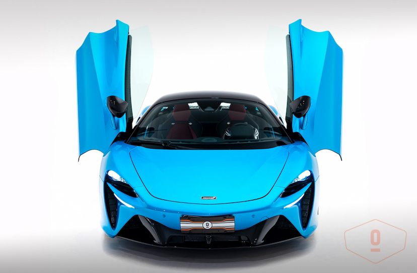 Foto do veículo MCLAREN ARTURA   2023 2.955 KM 2.400.000,00