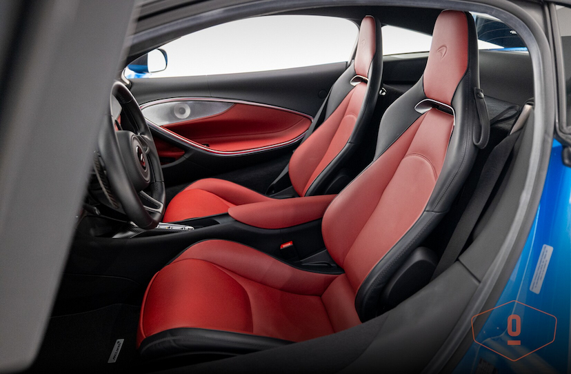Foto do veículo MCLAREN ARTURA   2023 2.955 KM 2.400.000,00