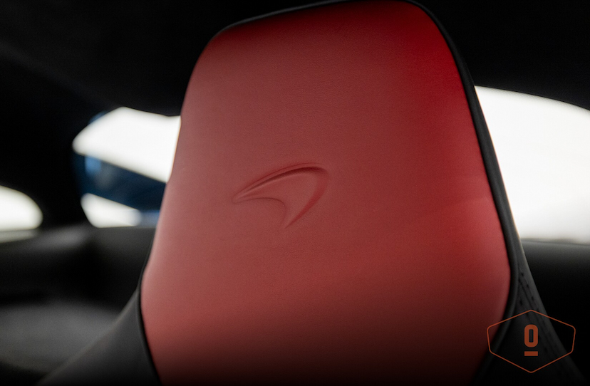 Foto do veículo MCLAREN ARTURA   2023 2.955 KM 2.400.000,00