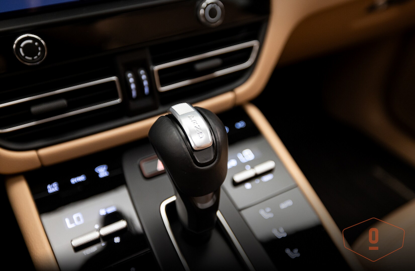 Foto do veículo PORSCHE MACAN   2024 3.143 KM 550.000,00