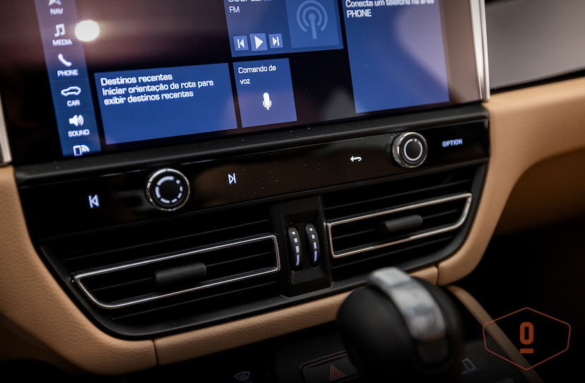Foto do veículo PORSCHE MACAN   2024 3.143 KM 550.000,00