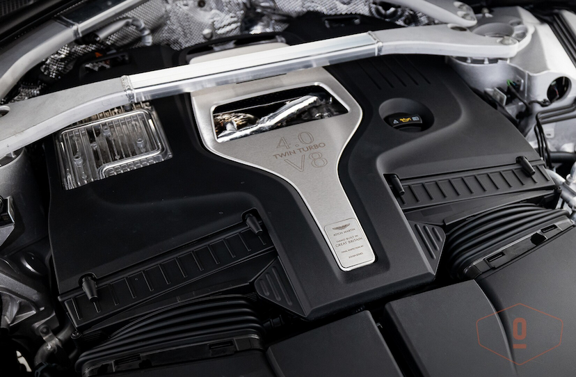 Foto do veículo ASTON MARTIN DBX   2022 3.514 KM 1.990.000,00