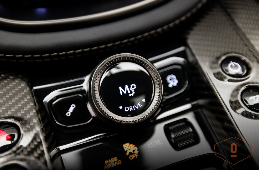 Foto do veículo ASTON MARTIN DBX707   2023 3.025 KM 2.390.000,00