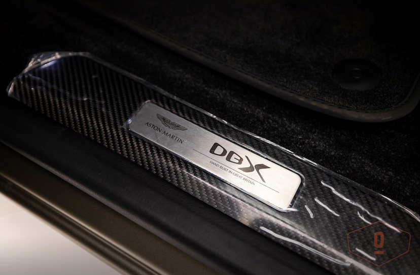 Foto do veículo ASTON MARTIN DBX707   2023 3.025 KM 2.390.000,00