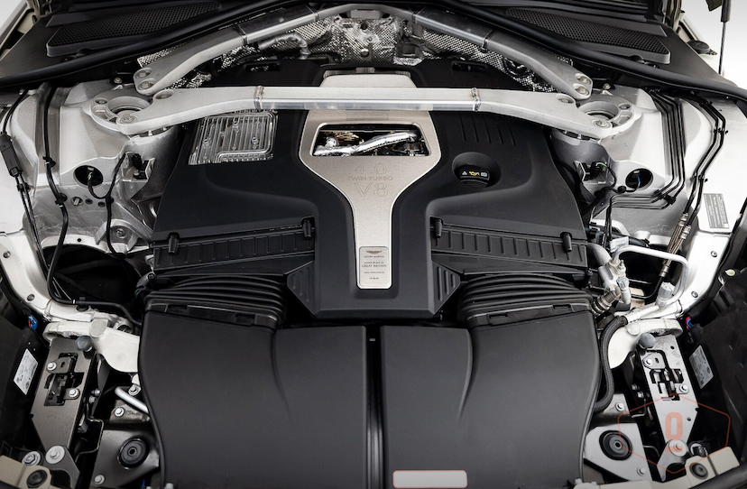 Foto do veículo ASTON MARTIN DBX707   2023 3.025 KM 2.390.000,00