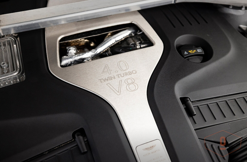 Foto do veículo ASTON MARTIN DBX707   2023 3.025 KM 2.390.000,00
