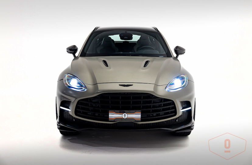 Foto do veículo ASTON MARTIN DBX707   2023 3.025 KM 2.390.000,00