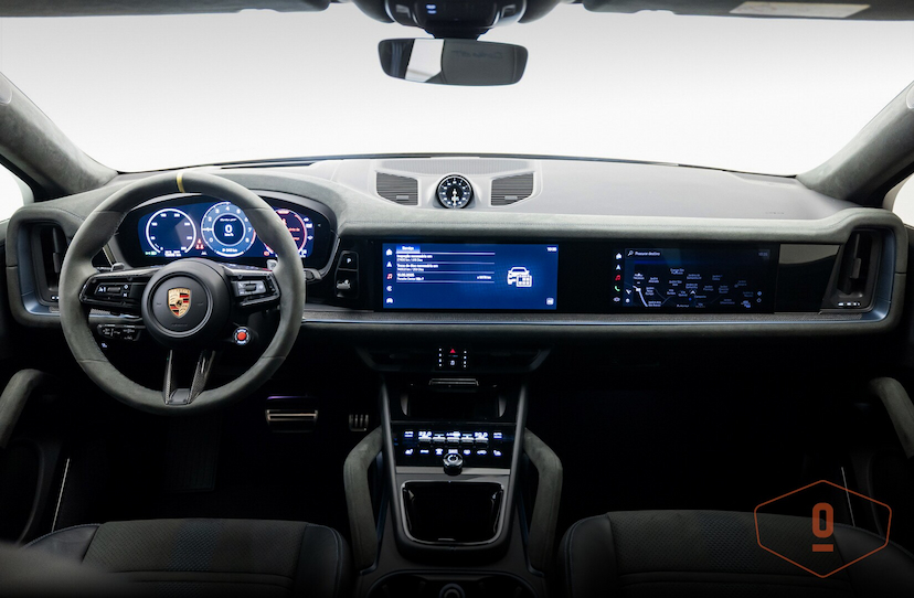 Foto do veículo PORSCHE CAYENNE TURBO GT 2024 12.835 KM 1.390.000,00