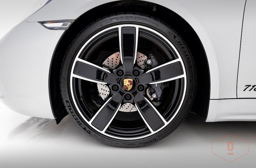 Foto do veículo PORSCHE 718 CAYMAN  2.569 KM 570.000,00