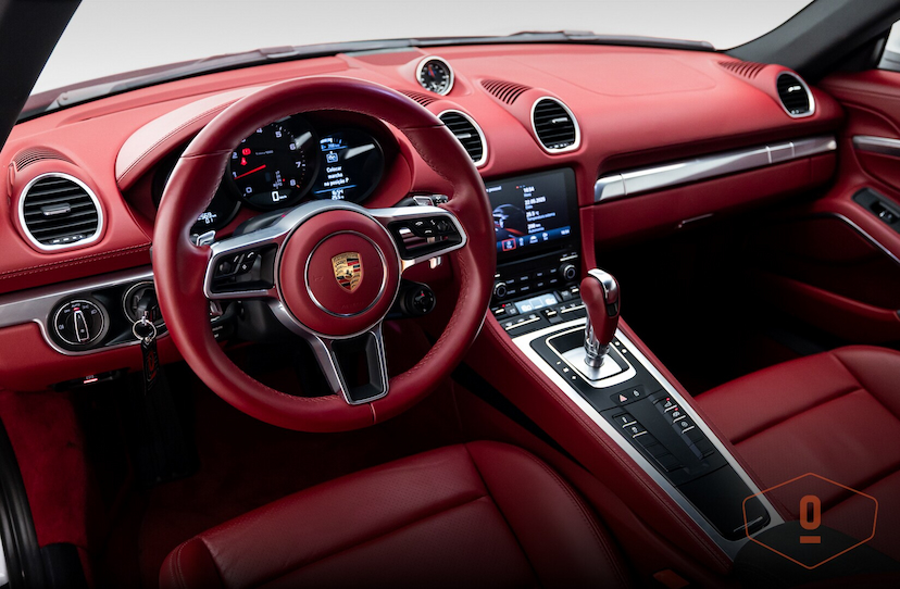 Foto do veículo PORSCHE 718 CAYMAN  2.569 KM 570.000,00