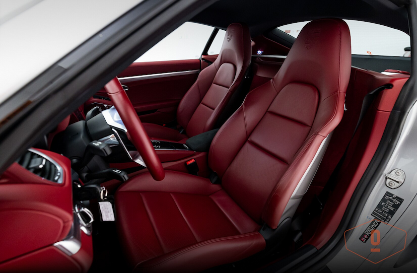 Foto do veículo PORSCHE 718 CAYMAN  2.569 KM 570.000,00