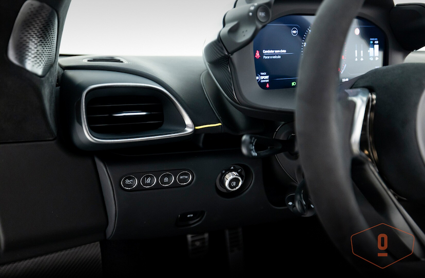 Foto do veículo MCLAREN ARTURA SPIDER 2025 1 KM 2.990.000,00