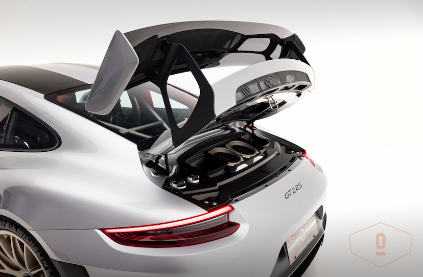 Foto do veículo PORSCHE 911 GT2 RS 2018 15.936 KM 3.900.000,00