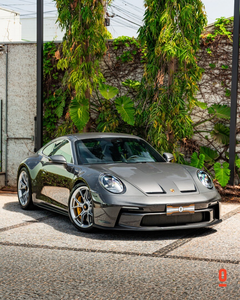 Foto do veículo PORSCHE 911 GT3 TOURING 2022 4.581 KM 1.950.000,00