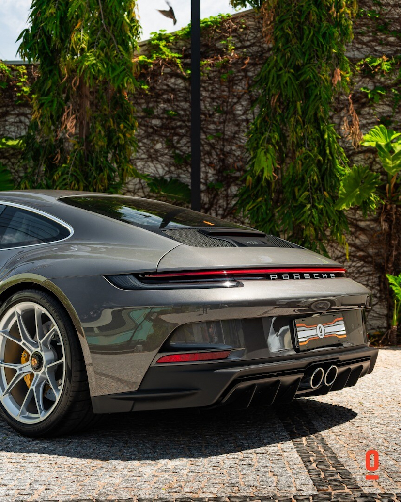 Foto do veículo PORSCHE 911 GT3 TOURING 2022 4.581 KM 1.950.000,00