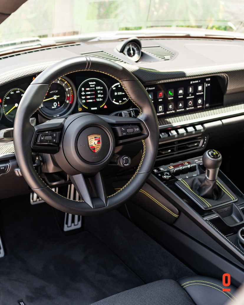 Foto do veículo PORSCHE 911 GT3 TOURING 2022 4.581 KM 1.950.000,00