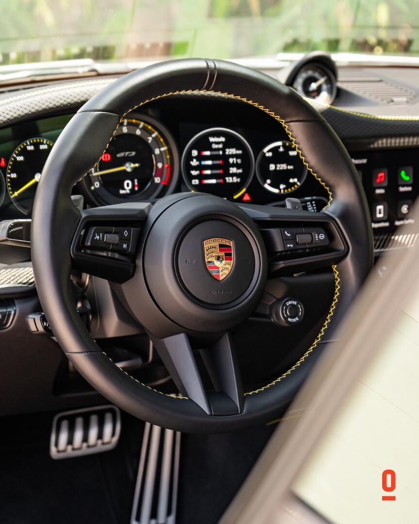 Foto do veículo PORSCHE 911 GT3 TOURING 2022 4.581 KM 1.950.000,00