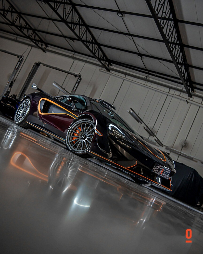 Foto do veículo MCLAREN 620R   2020 609 KM 3.390.000,00