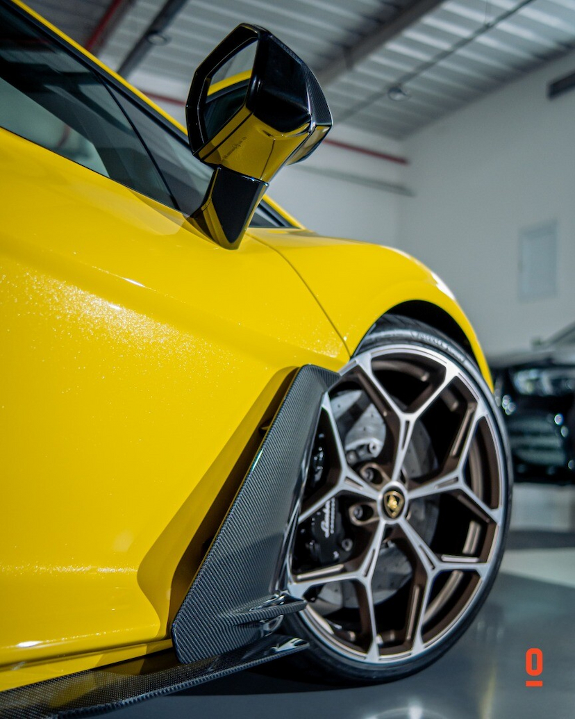 Foto do veículo LAMBORGHINI REVUELTO   2024 592 KM 7.600.000,00