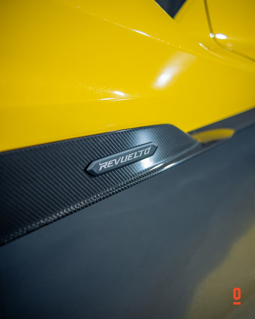 Foto do veículo LAMBORGHINI REVUELTO   2024 592 KM 7.600.000,00