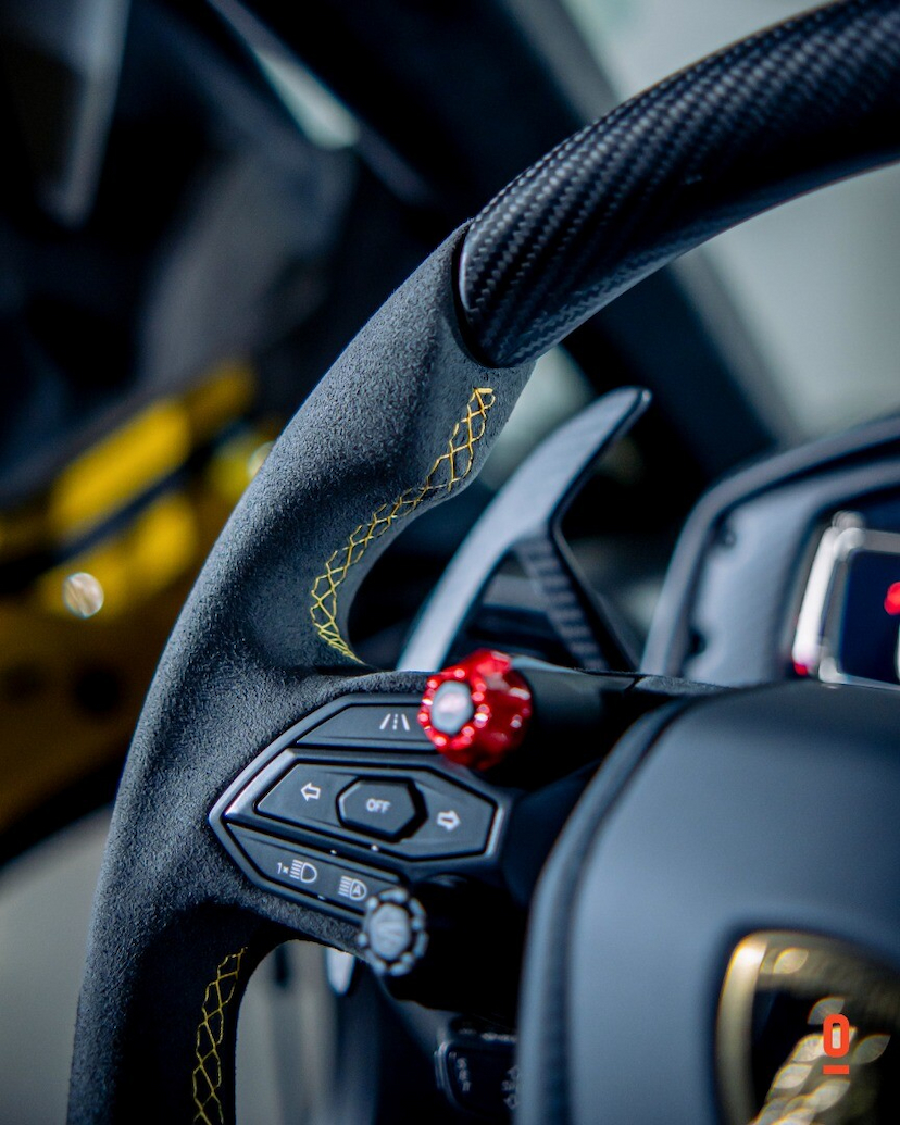 Foto do veículo LAMBORGHINI REVUELTO   2024 592 KM 7.600.000,00