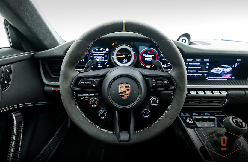 Foto do veículo PORSCHE 911 GT3 RS 2023 5.445 KM 3.100.000,00
