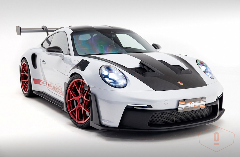 Foto do veículo PORSCHE 911 GT3 RS 2023 5.445 KM 3.100.000,00
