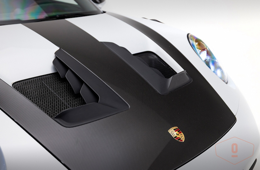 Foto do veículo PORSCHE 911 GT3 RS 2023 5.445 KM 3.100.000,00