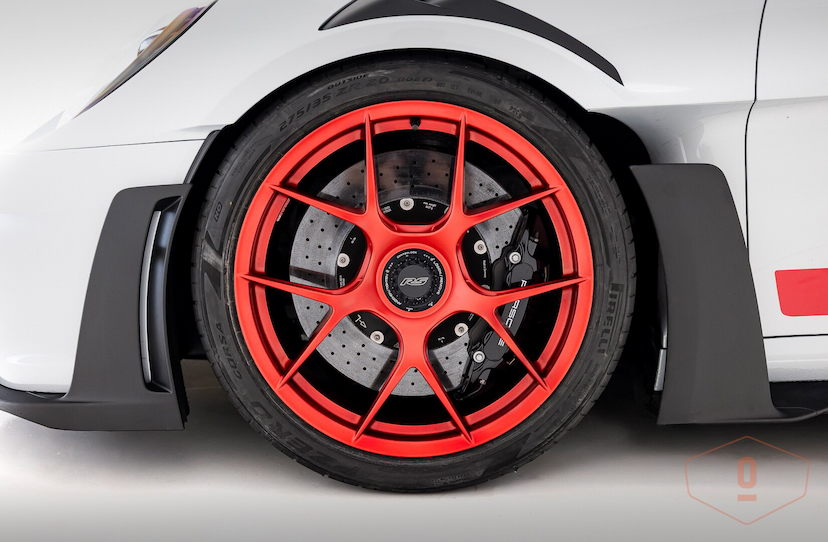 Foto do veículo PORSCHE 911 GT3 RS 2023 5.445 KM 3.100.000,00
