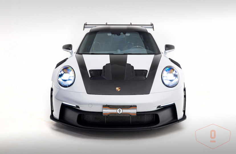 Foto do veículo PORSCHE 911 GT3 RS 2023 5.445 KM 3.100.000,00