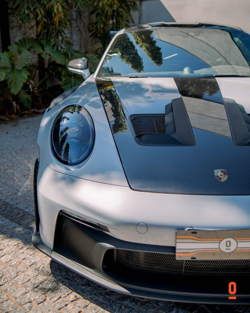Foto do veículo PORSCHE 911 GT3 RS 2023 5.445 KM 3.100.000,00