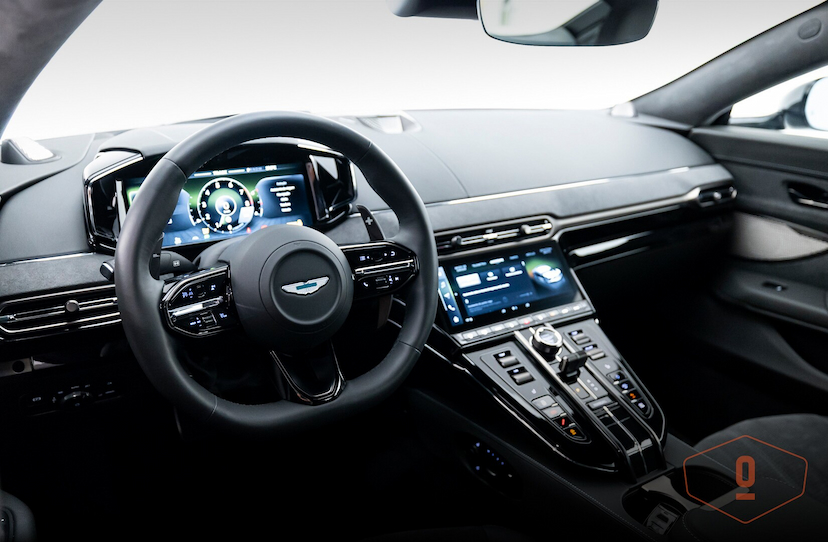 Foto do veículo ASTON MARTIN VANTAGE COUPÉ 2025 801 KM 2.550.000,00