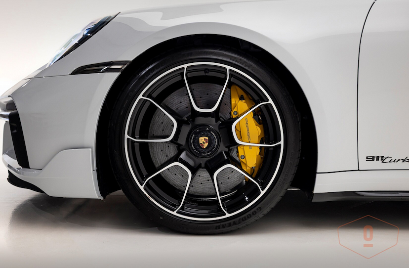 Foto do veículo PORSCHE 911 TURBO S 2024 1.529 KM 1.890.000,00