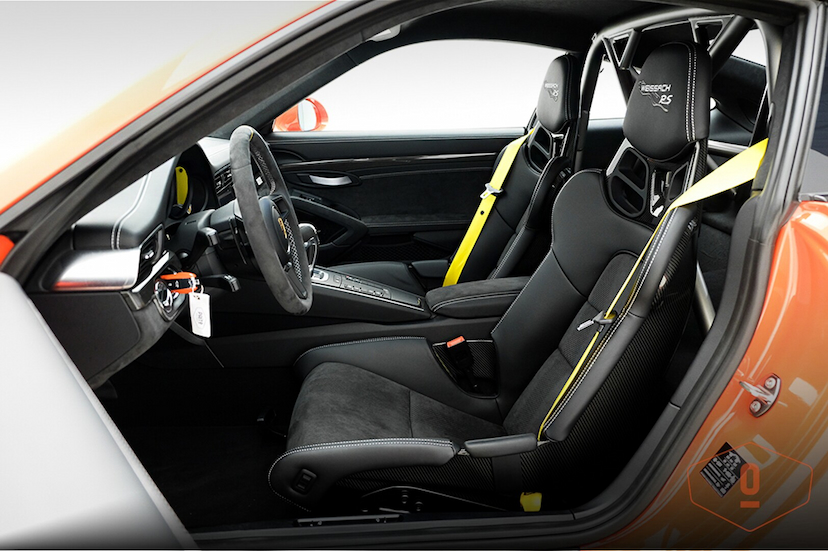 Foto do veículo PORSCHE 911 GT3 RS 2019 15.901 KM 2.090.000,00
