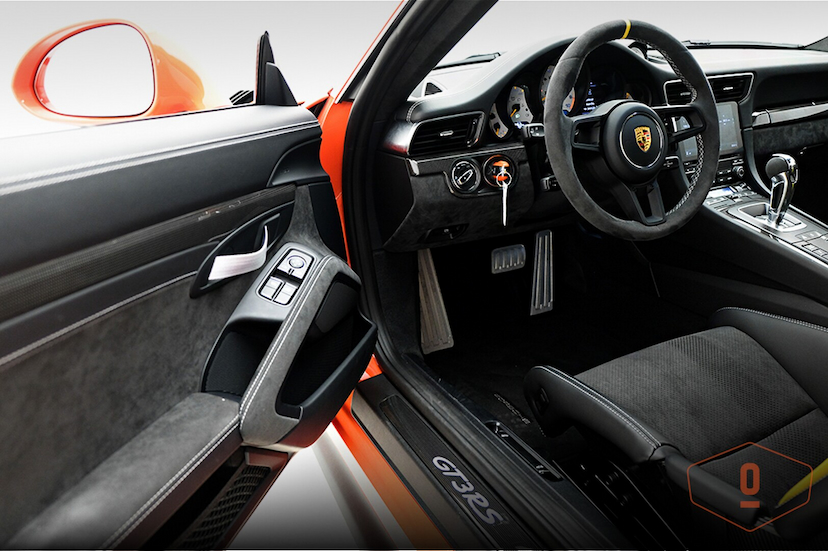 Foto do veículo PORSCHE 911 GT3 RS 2019 15.901 KM 2.090.000,00