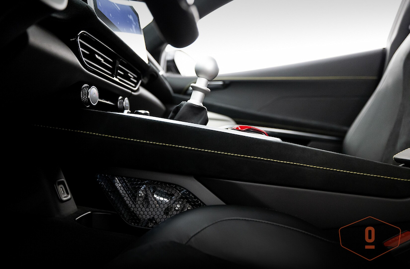 Foto do veículo LOTUS EMIRA FIRST EDITION MANUAL 2023 5.592 KM 1.250.000,00