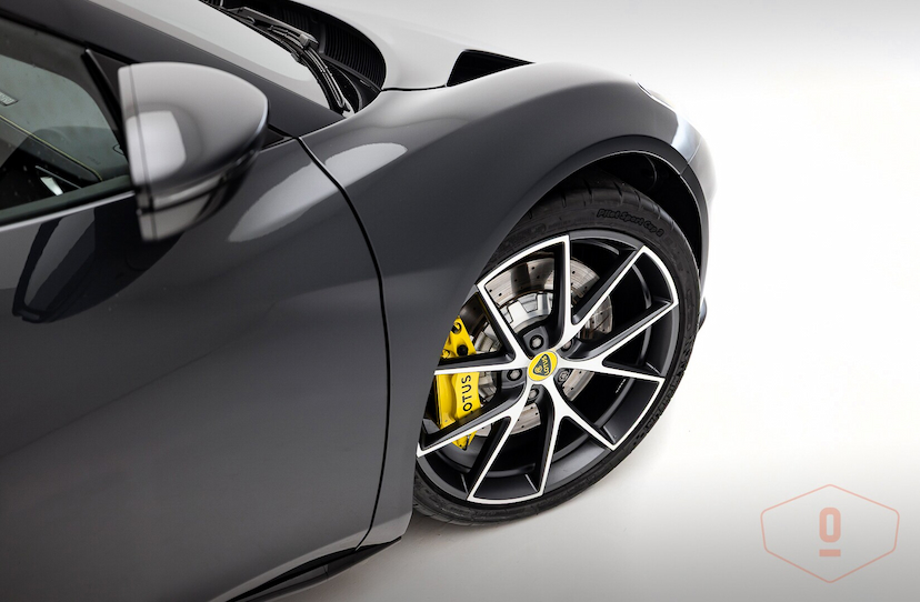 Foto do veículo LOTUS EMIRA FIRST EDITION MANUAL 2023 5.592 KM 1.250.000,00