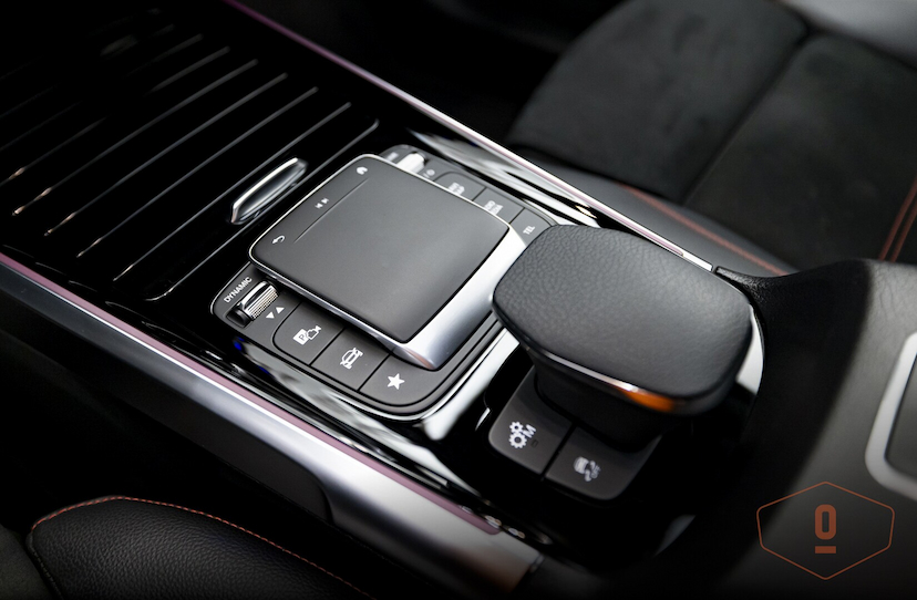Foto do veículo MERCEDES-BENZ GLB 35 AMG 4MATIC 7L 2022 22.781 KM 410.000,00
