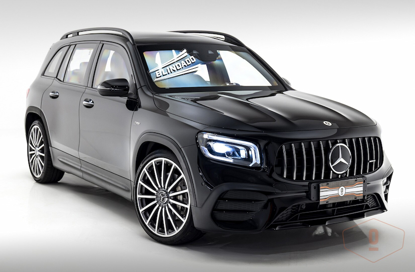 Foto do veículo MERCEDES-BENZ GLB 35 AMG 4MATIC 7L 2022 22.781 KM 410.000,00