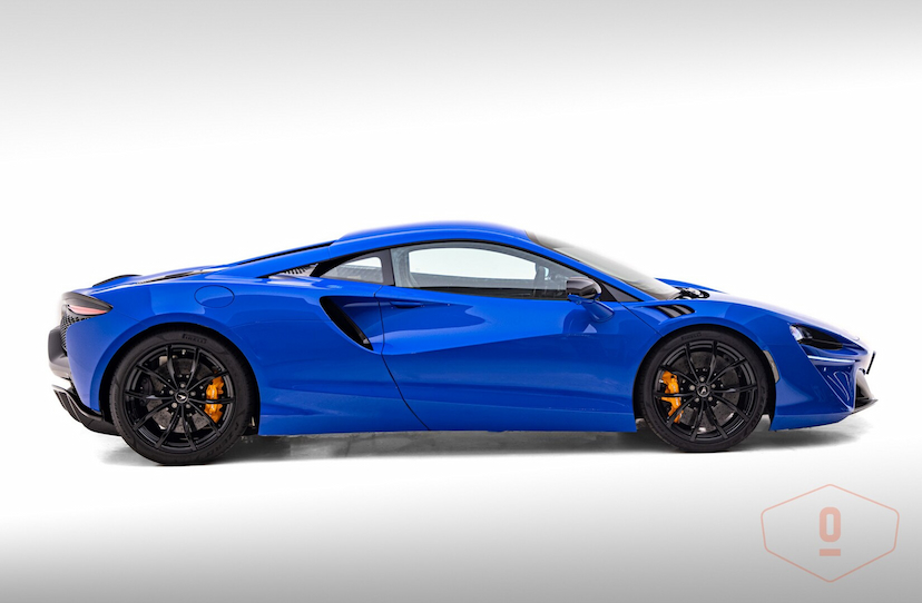Foto do veículo MCLAREN ARTURA   2023 7.931 KM 2.300.000,00