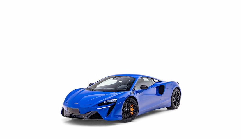 Foto do veículo MCLAREN ARTURA   2023 7.931 KM 2.300.000,00