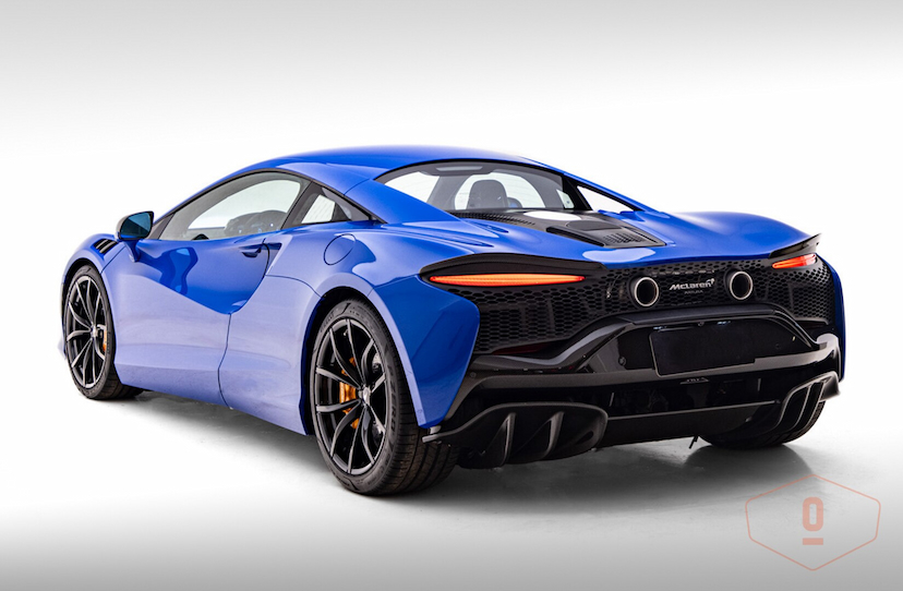 Foto do veículo MCLAREN ARTURA   2023 7.931 KM 2.300.000,00