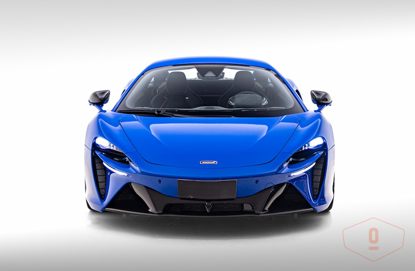 Foto do veículo MCLAREN ARTURA   2023 7.931 KM 2.300.000,00