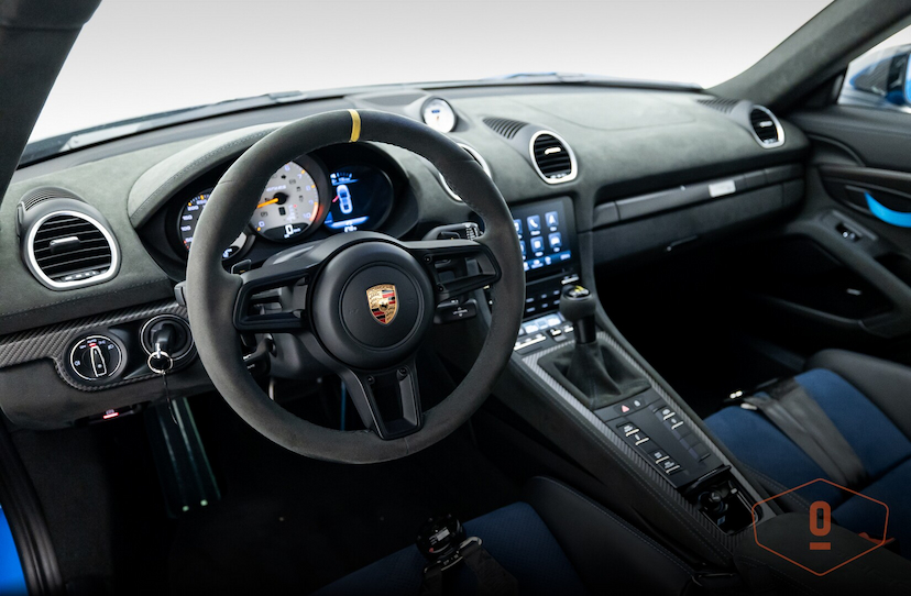 Foto do veículo PORSCHE 718 CAYMAN GT4 RS 2023 3 KM 2.100.000,00