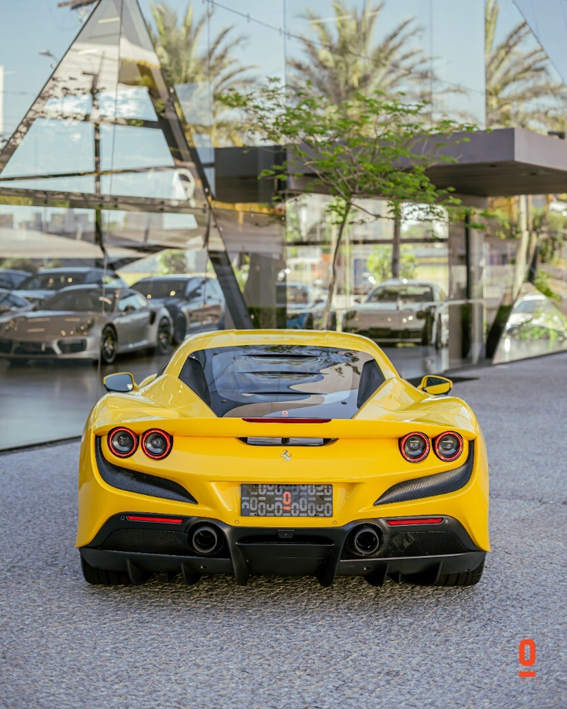 Foto do veículo FERRARI F8 TRIBUTO TRIBUTO 2022 6.115 KM 3.950.000,00