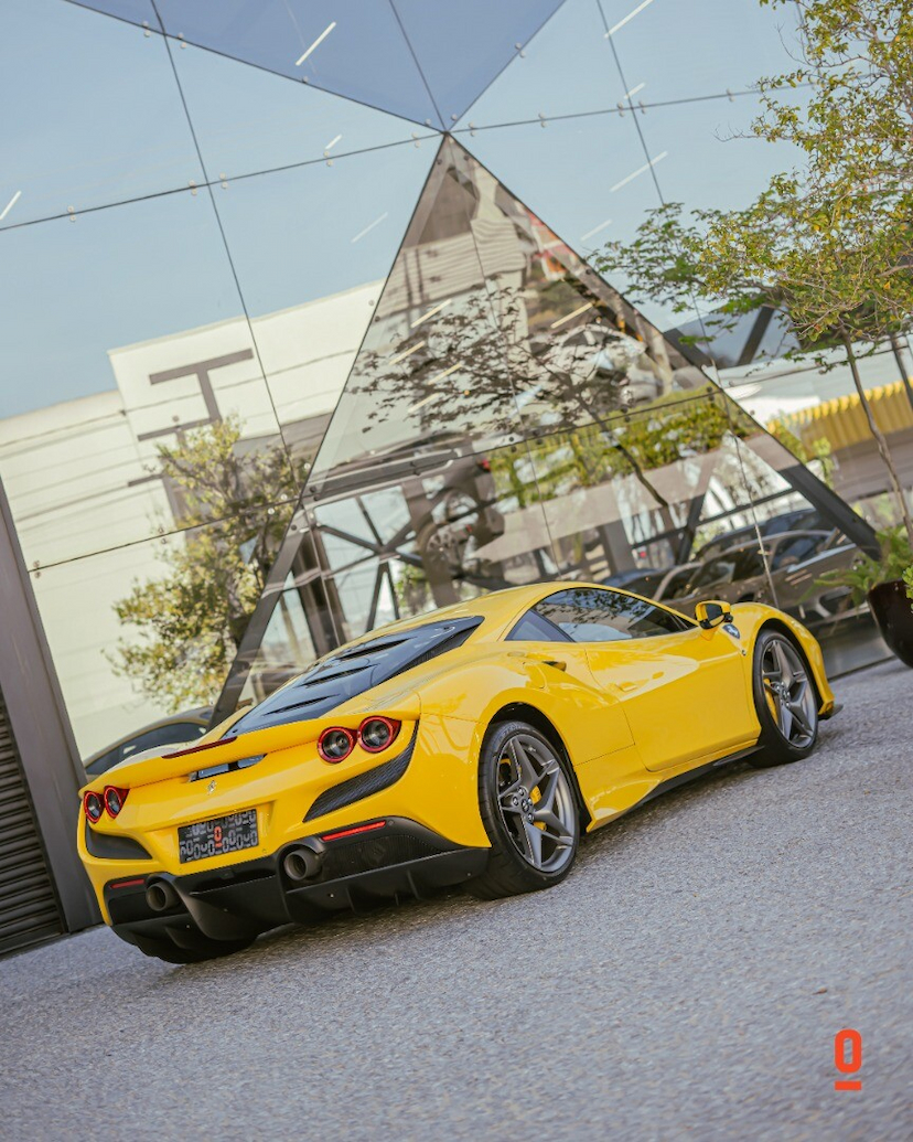 Foto do veículo FERRARI F8 TRIBUTO TRIBUTO 2022 6.115 KM 3.950.000,00
