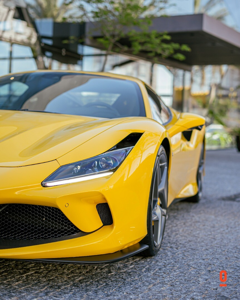 Foto do veículo FERRARI F8 TRIBUTO TRIBUTO 2022 6.115 KM 3.950.000,00
