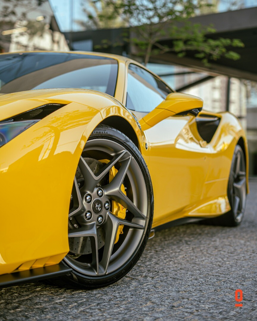 Foto do veículo FERRARI F8 TRIBUTO TRIBUTO 2022 6.115 KM 3.950.000,00