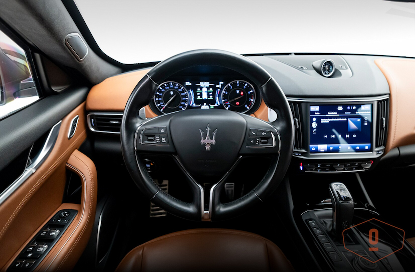 Foto do veículo MASERATI LEVANTE Q4 2021 24.733 KM 590.000,00